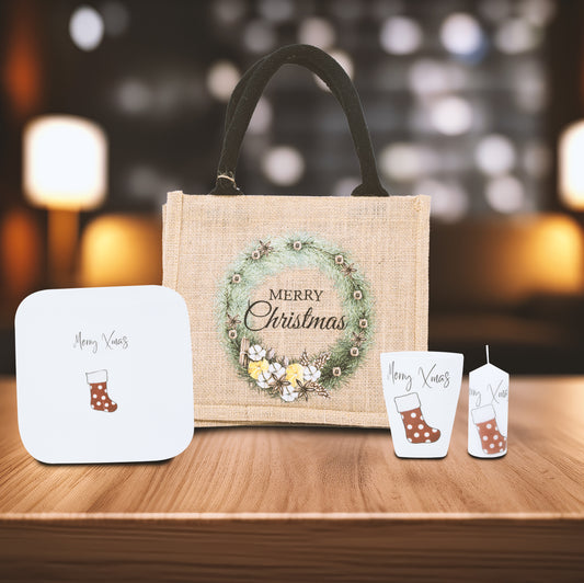 Set mit Motiv "Merry Xmas" mit Teller, Tasse, Kerze und Jutetasche